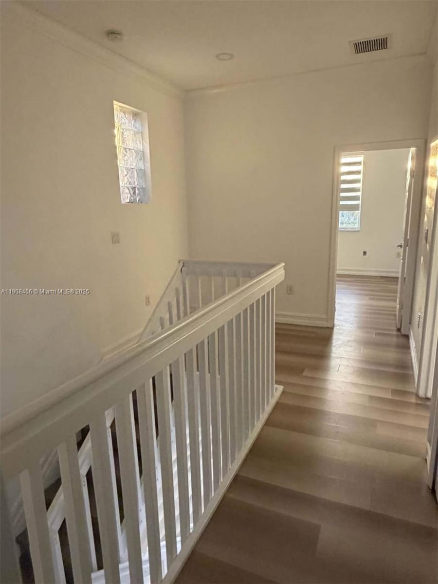 AB AT TAMIAMI TRAIL PHASE - Residential Lease