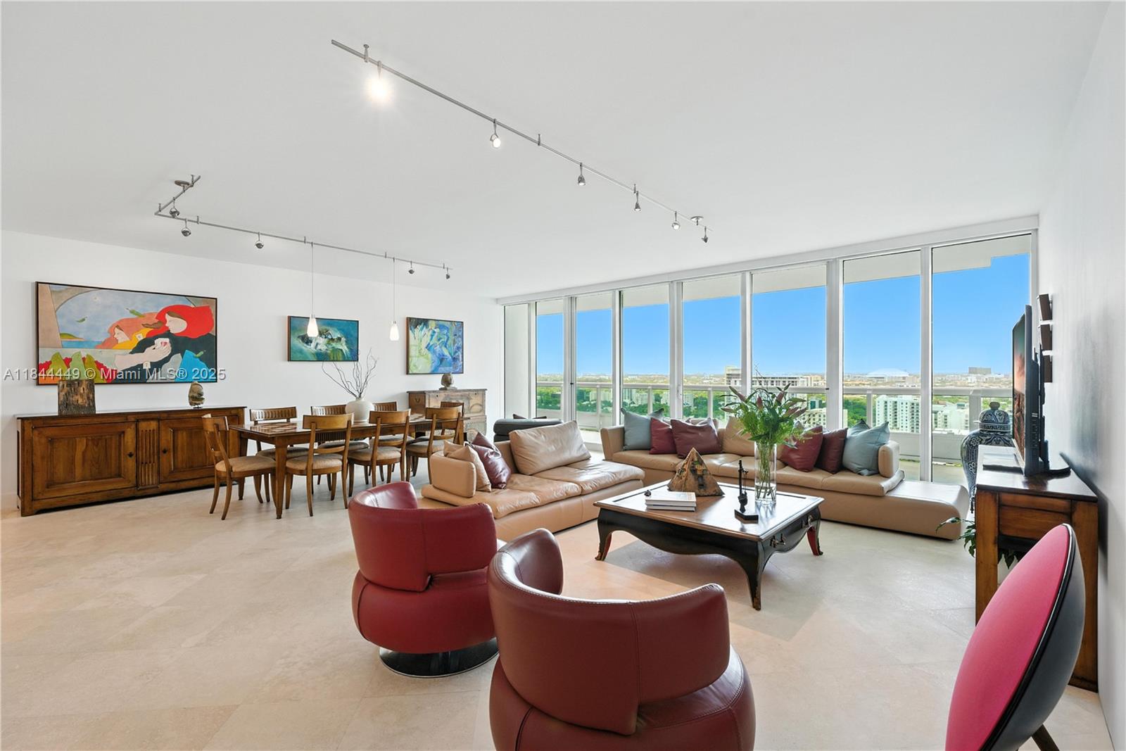 1643 Brickell Ave 2506