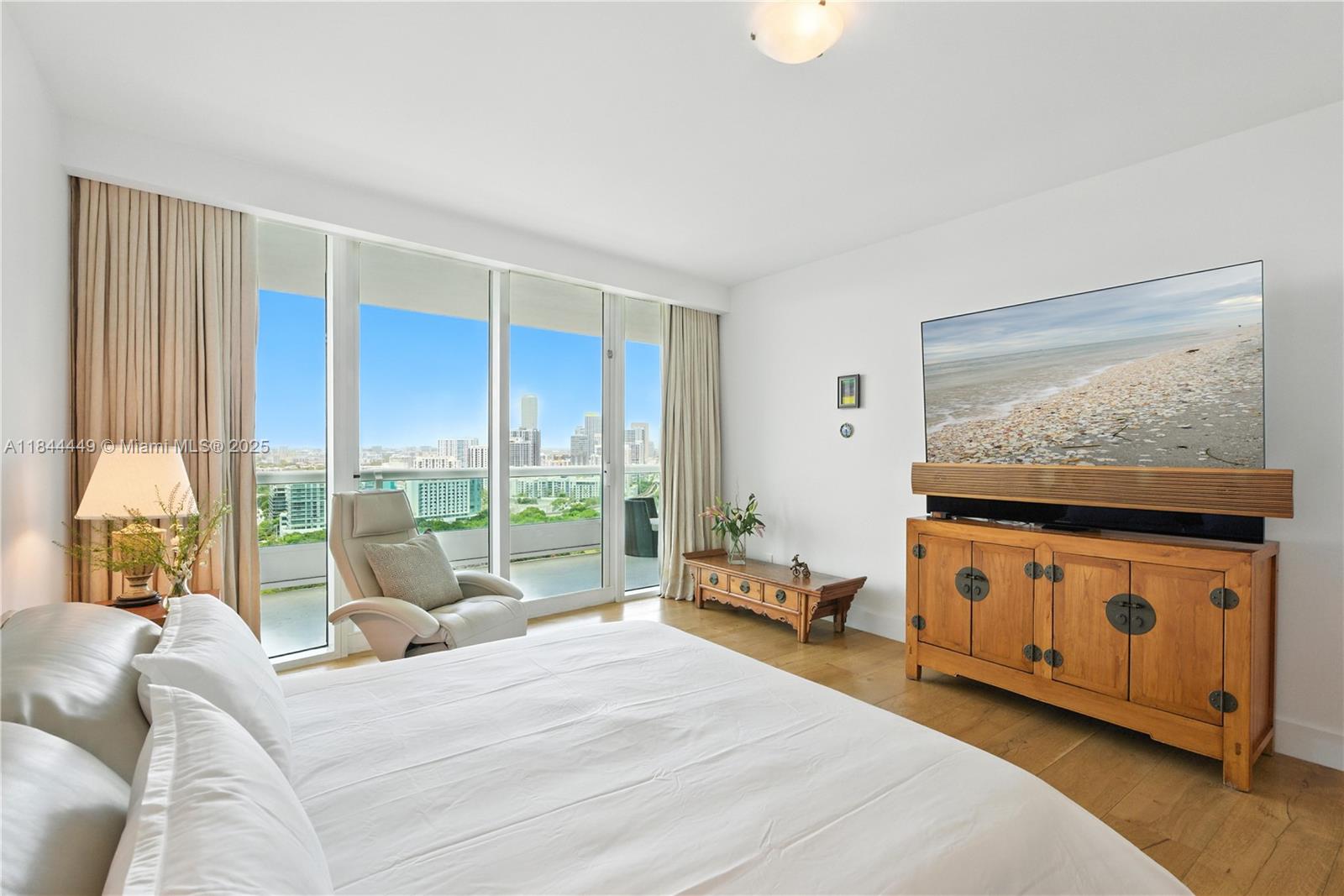 SANTA MARIA CONDO - Residential