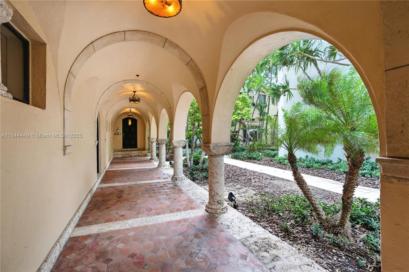 SANTA MARIA CONDO - Residential