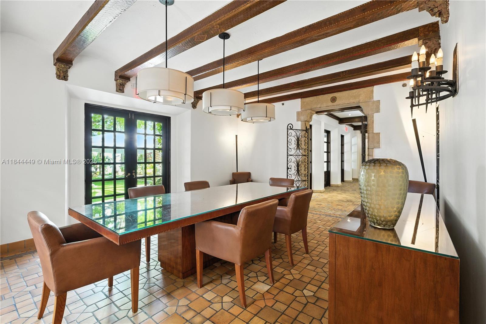 SANTA MARIA CONDO - Residential