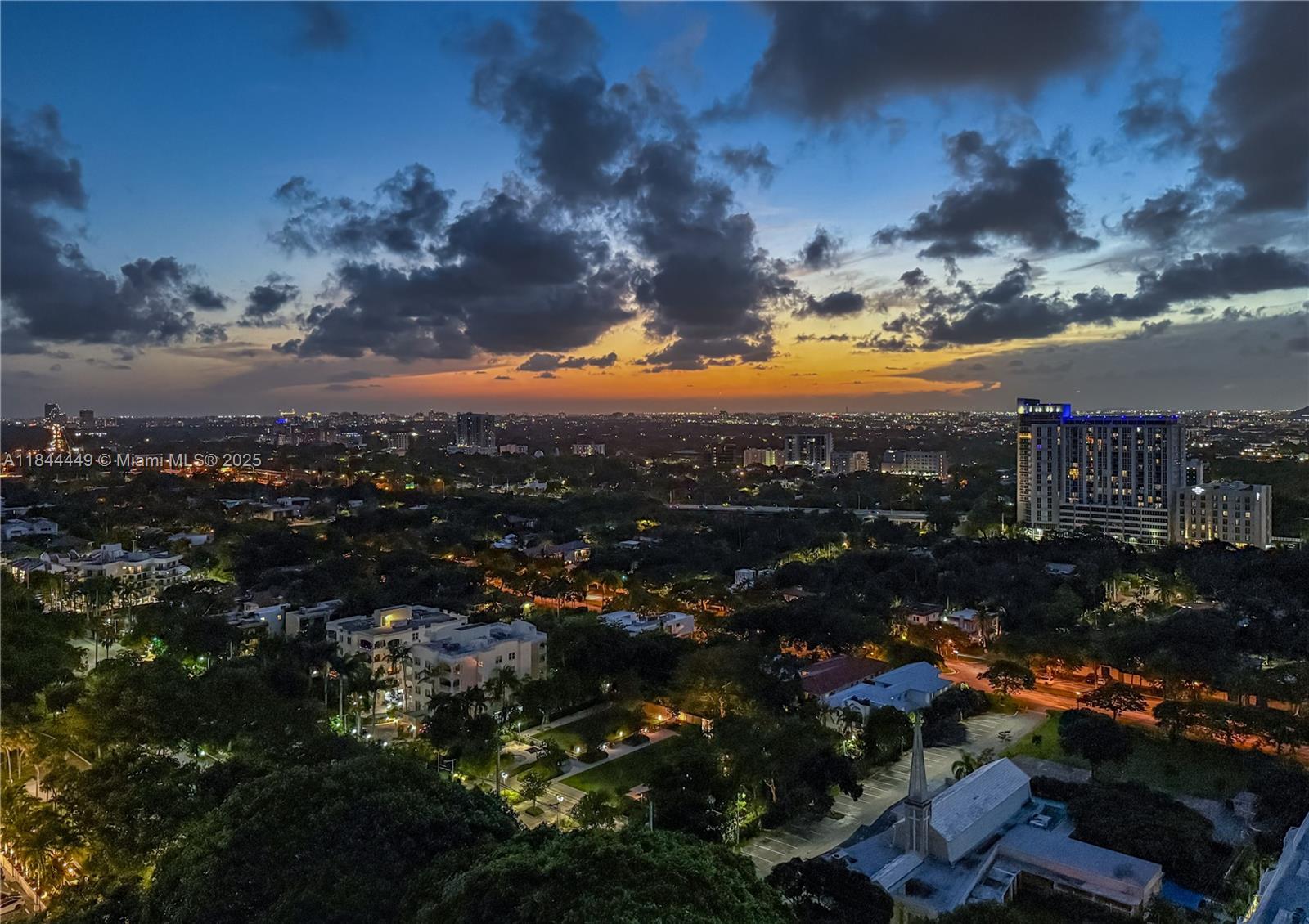SANTA MARIA CONDO - Residential