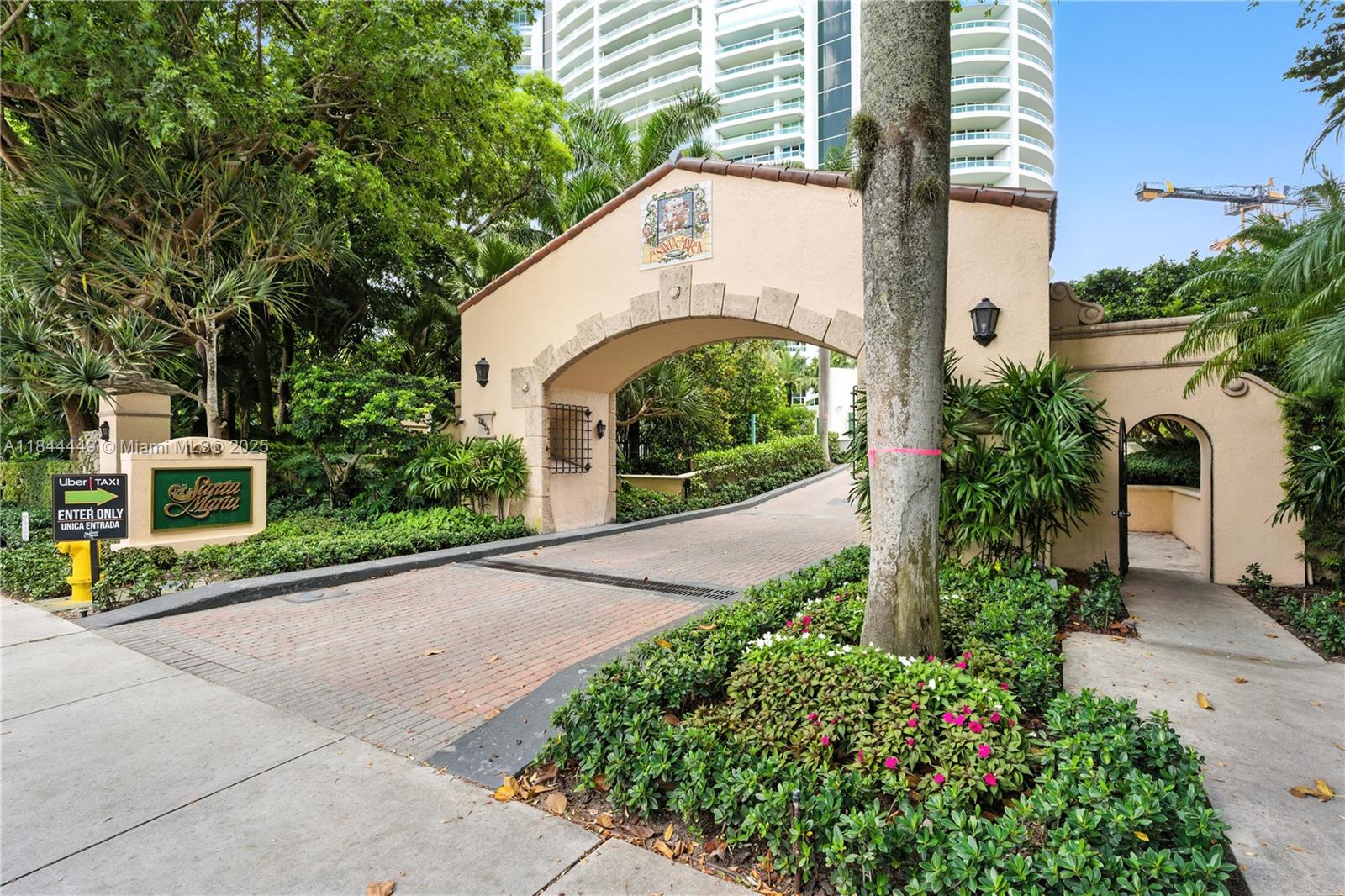 SANTA MARIA CONDO - Residential