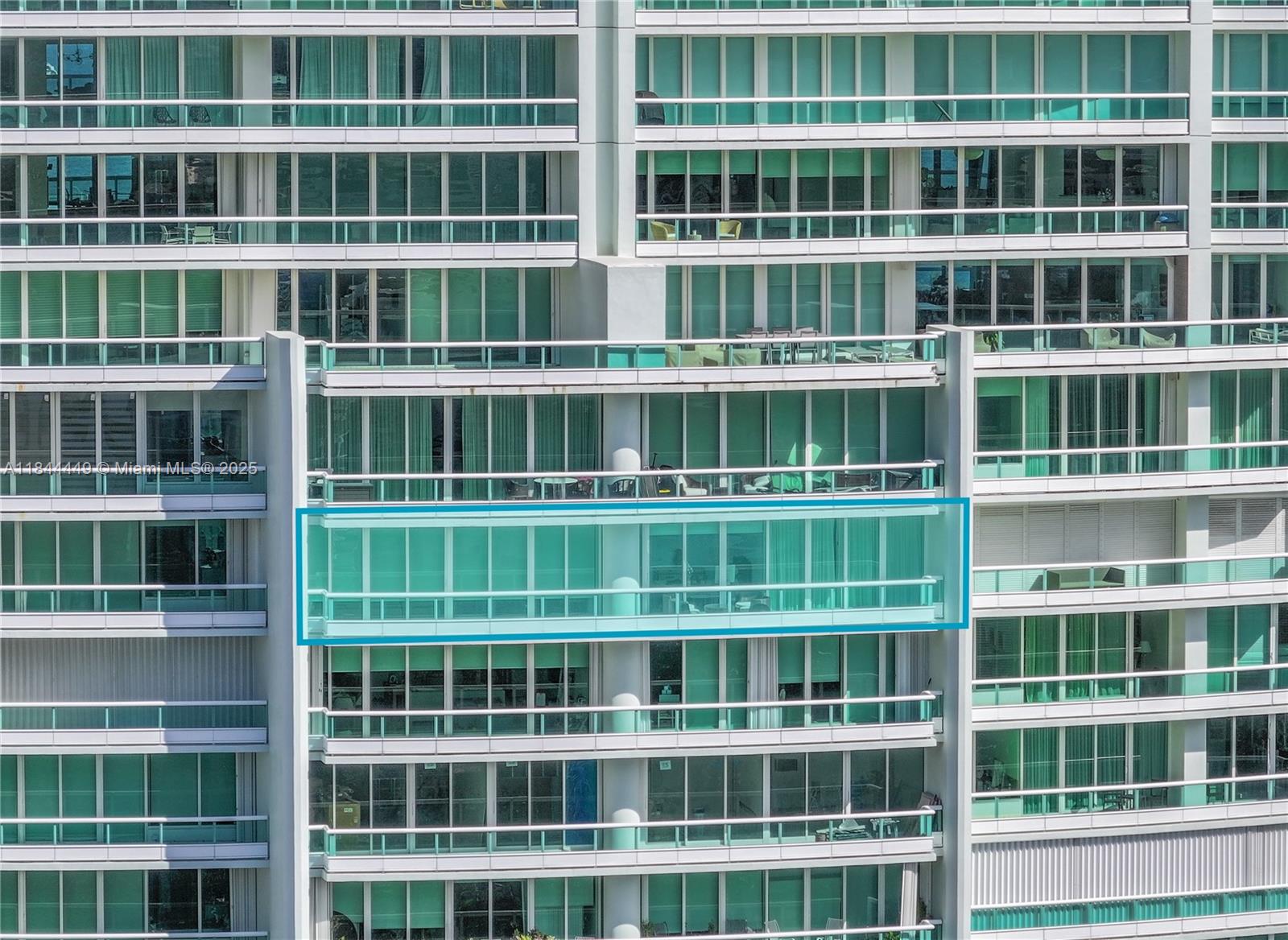 SANTA MARIA CONDO - Residential