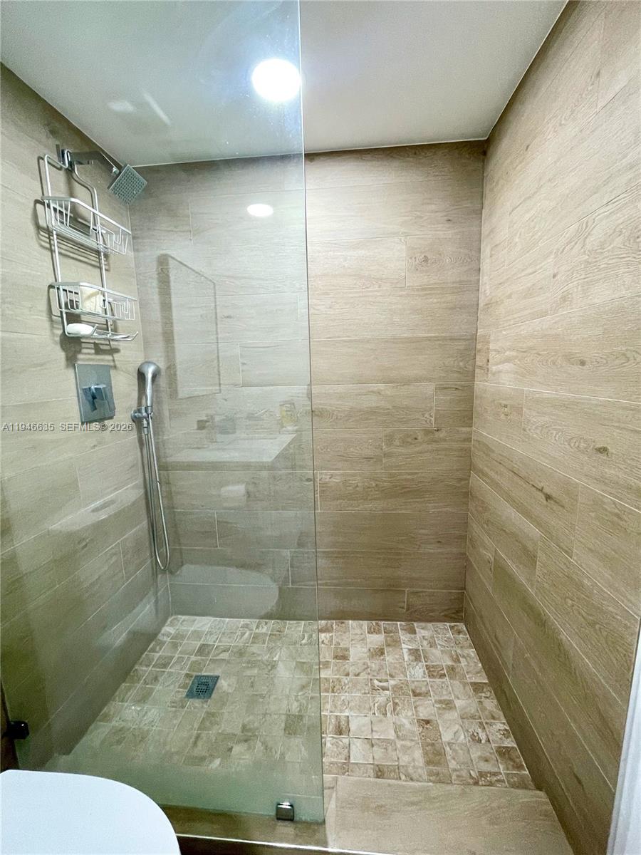 GUILDFORD CONDO - Residential