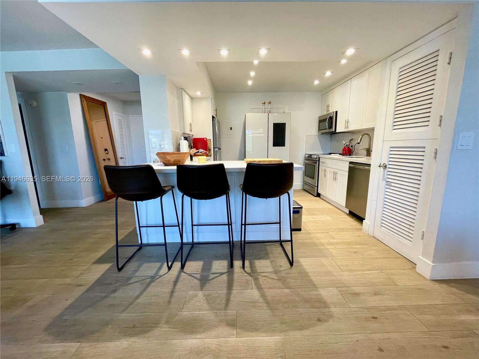 GUILDFORD CONDO - Residential