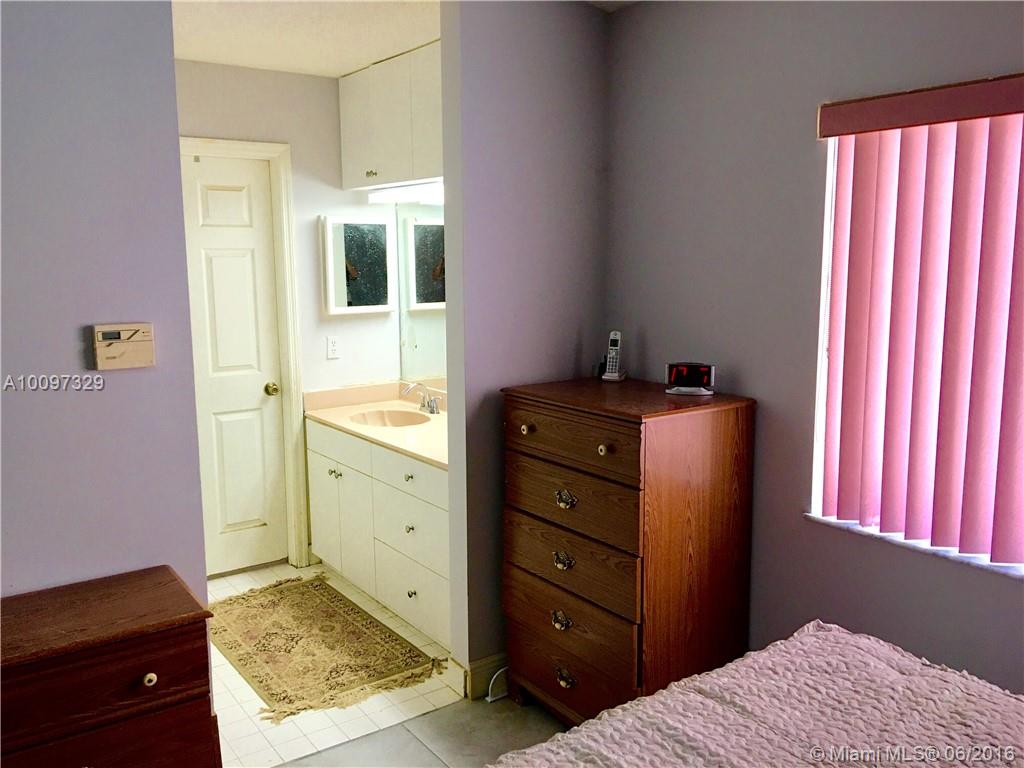 Turtle Run At Lakes Palm - Residential