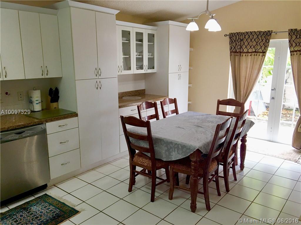 Turtle Run At Lakes Palm - Residential