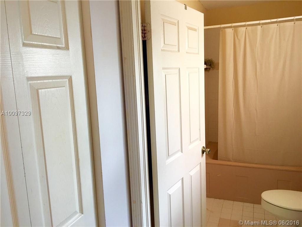 Turtle Run At Lakes Palm - Residential