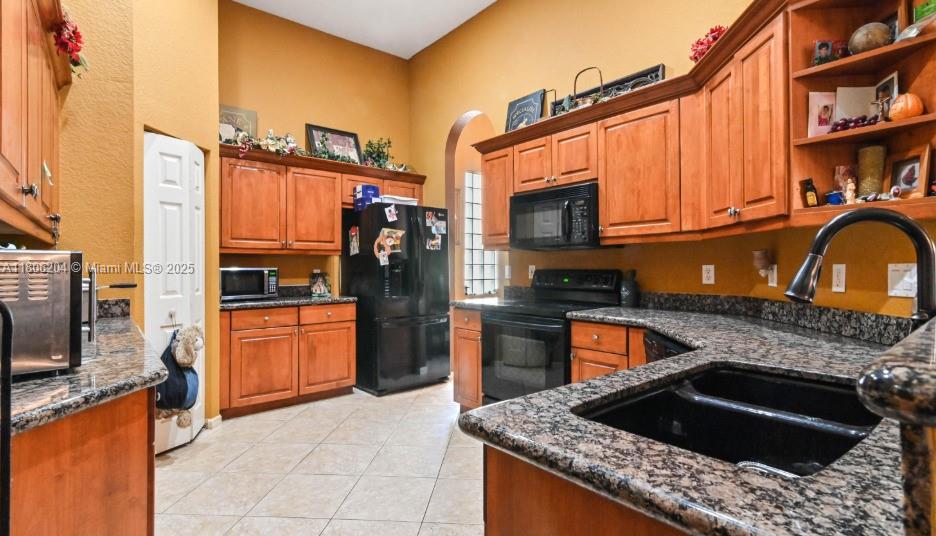 5764 NW 125th Ter