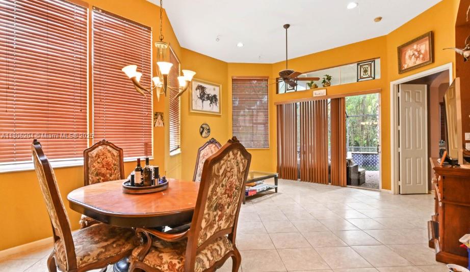 5764 NW 125th Ter
