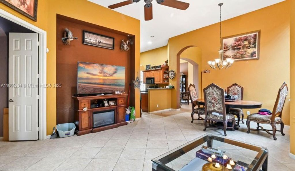 Photo of 5764 NW 125th Ter, Coral Springs, FL 33076 (MLS # A11806204)