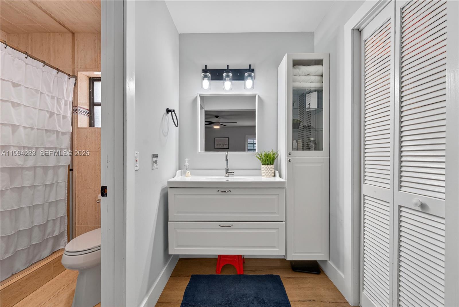 APACHE SUB - Residential Lease