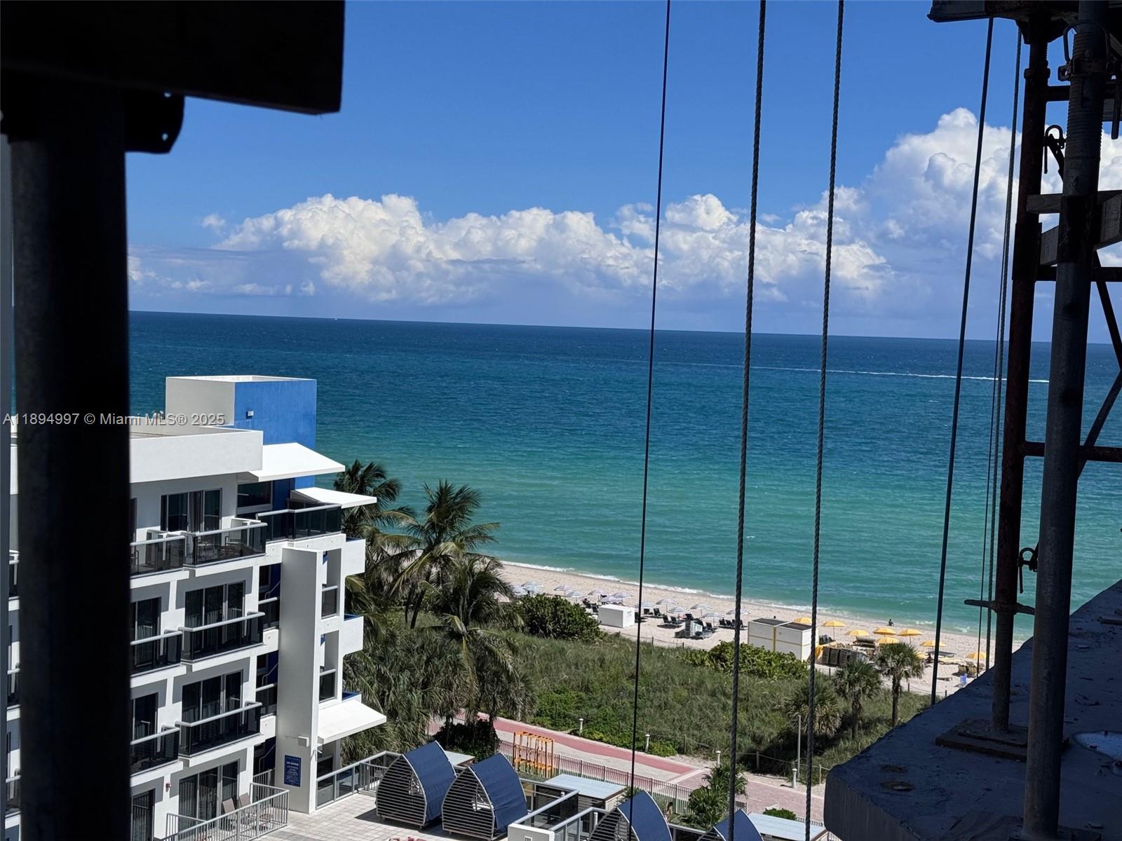 LE TRIANON CONDO - Residential Lease