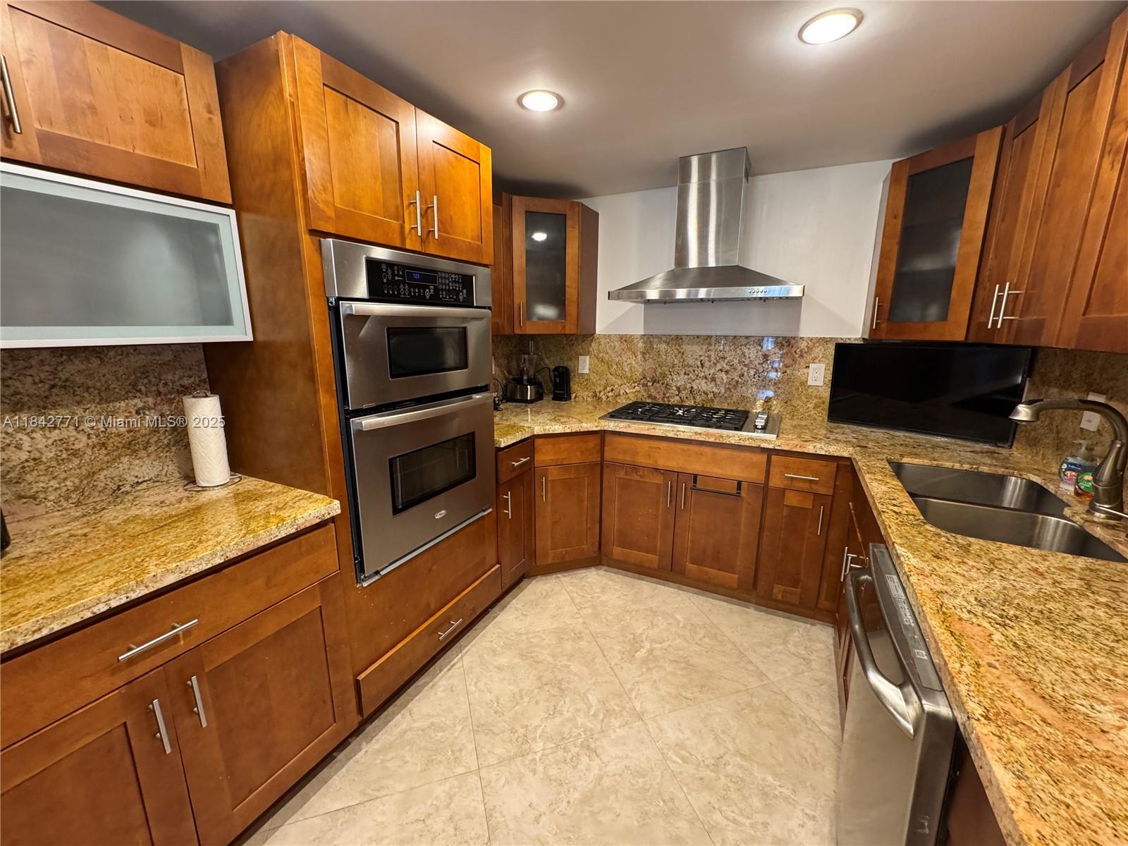 PARKER PLAZA CONDO ESTATE - Residential