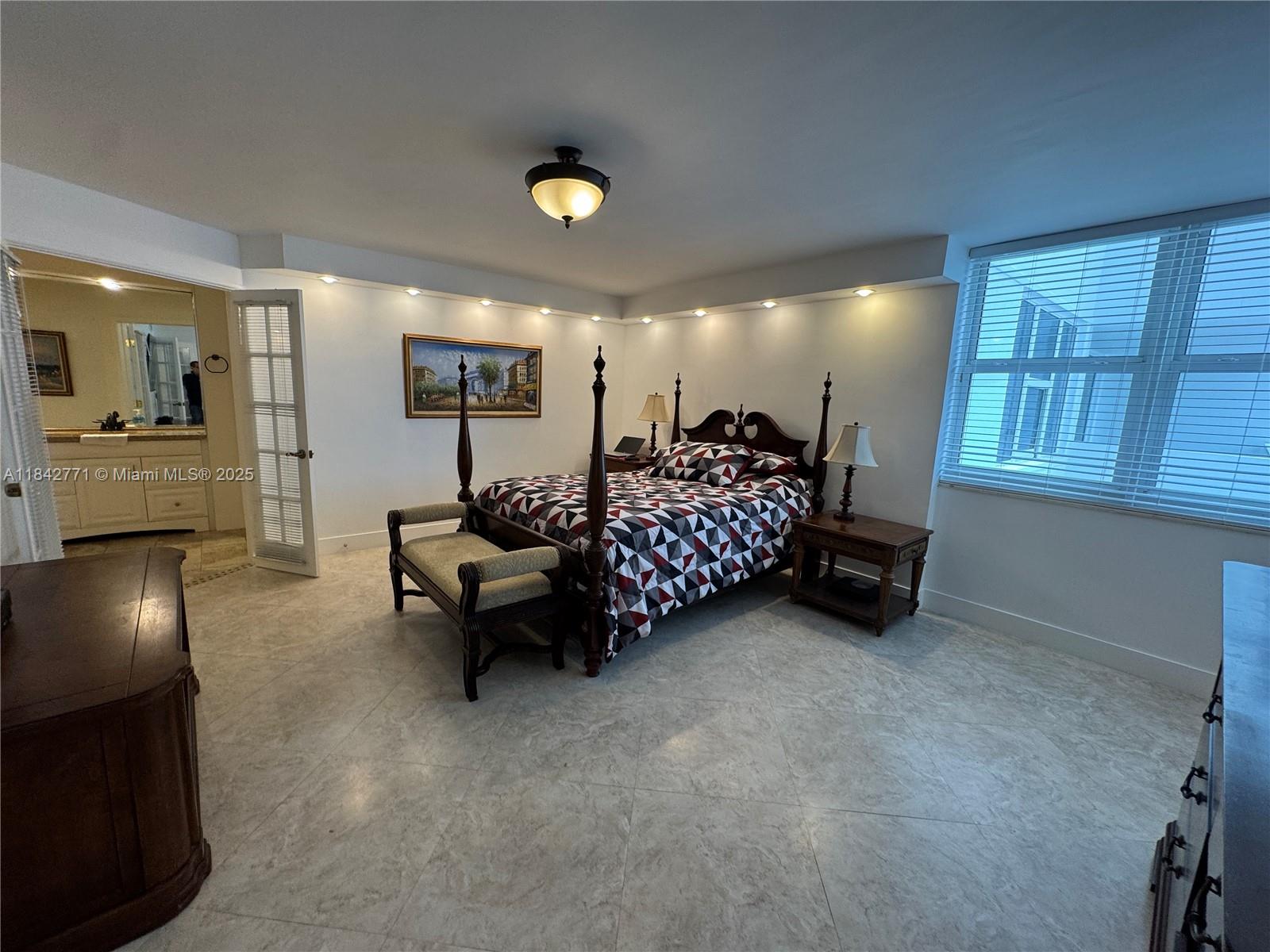 PARKER PLAZA CONDO ESTATE - Residential