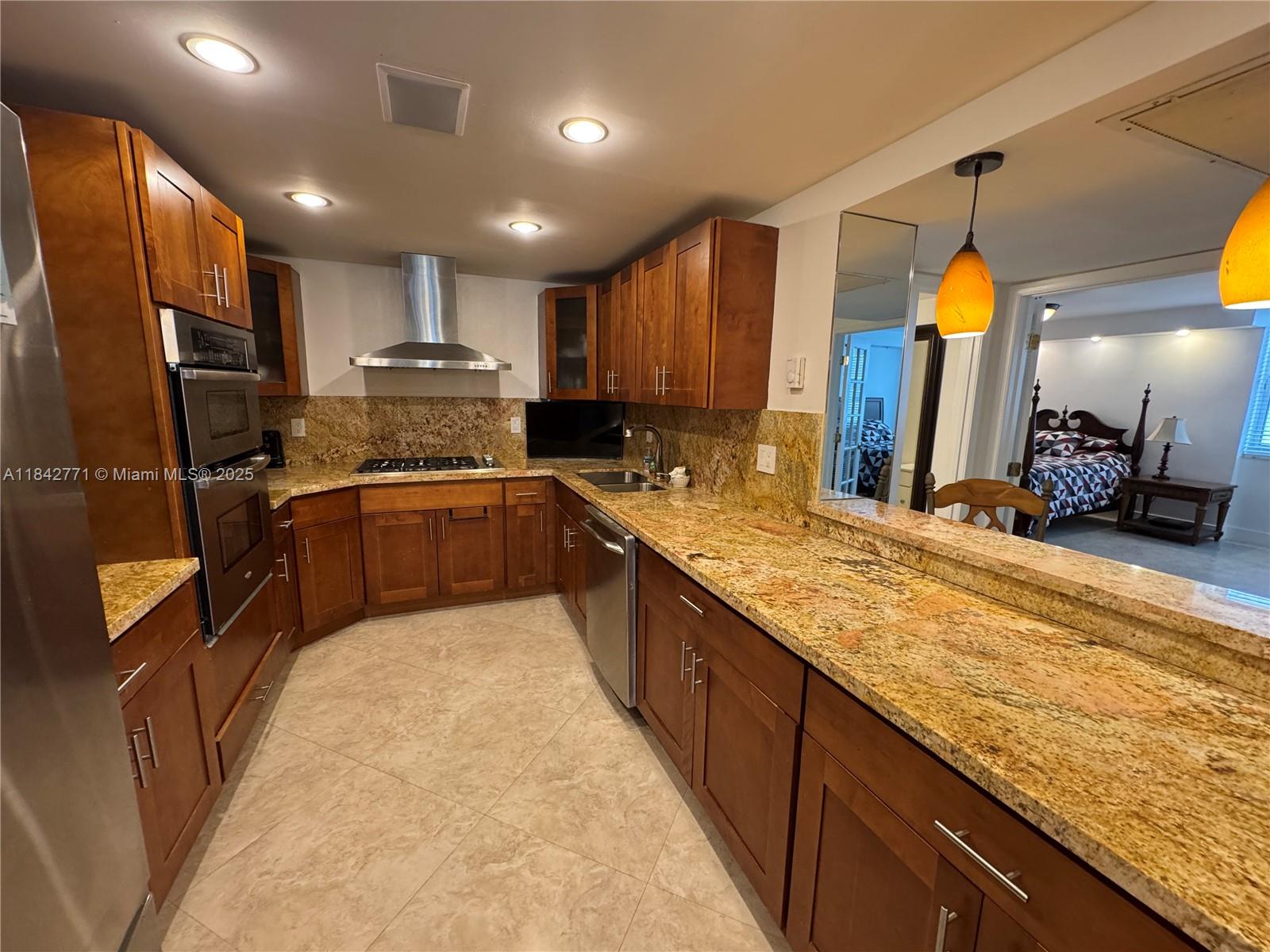 PARKER PLAZA CONDO ESTATE - Residential