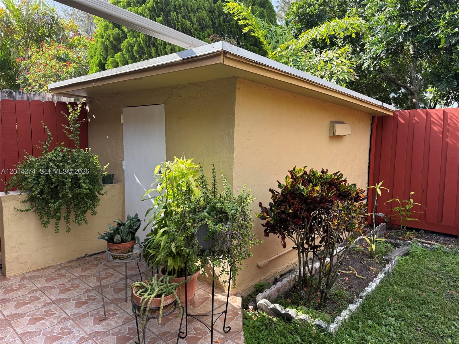 SPRINGFEVER - Residential