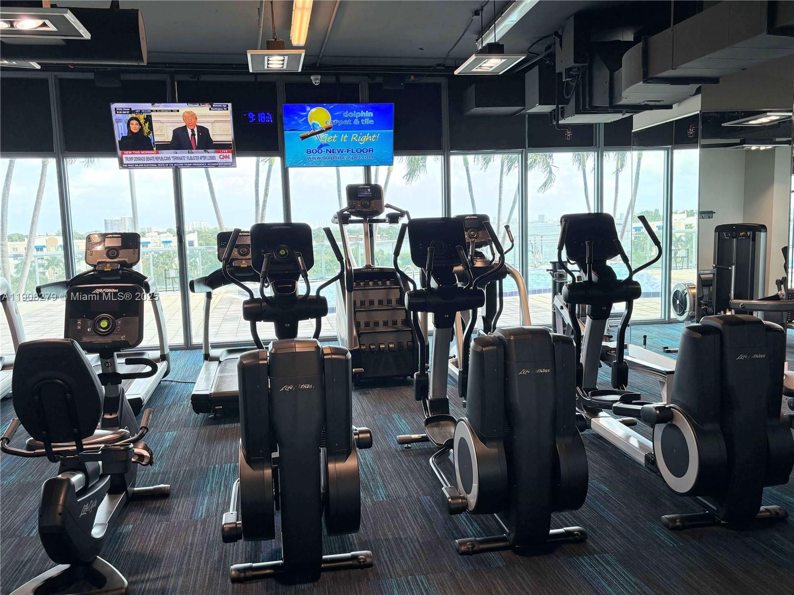 BLUE CONDO - Residential Lease