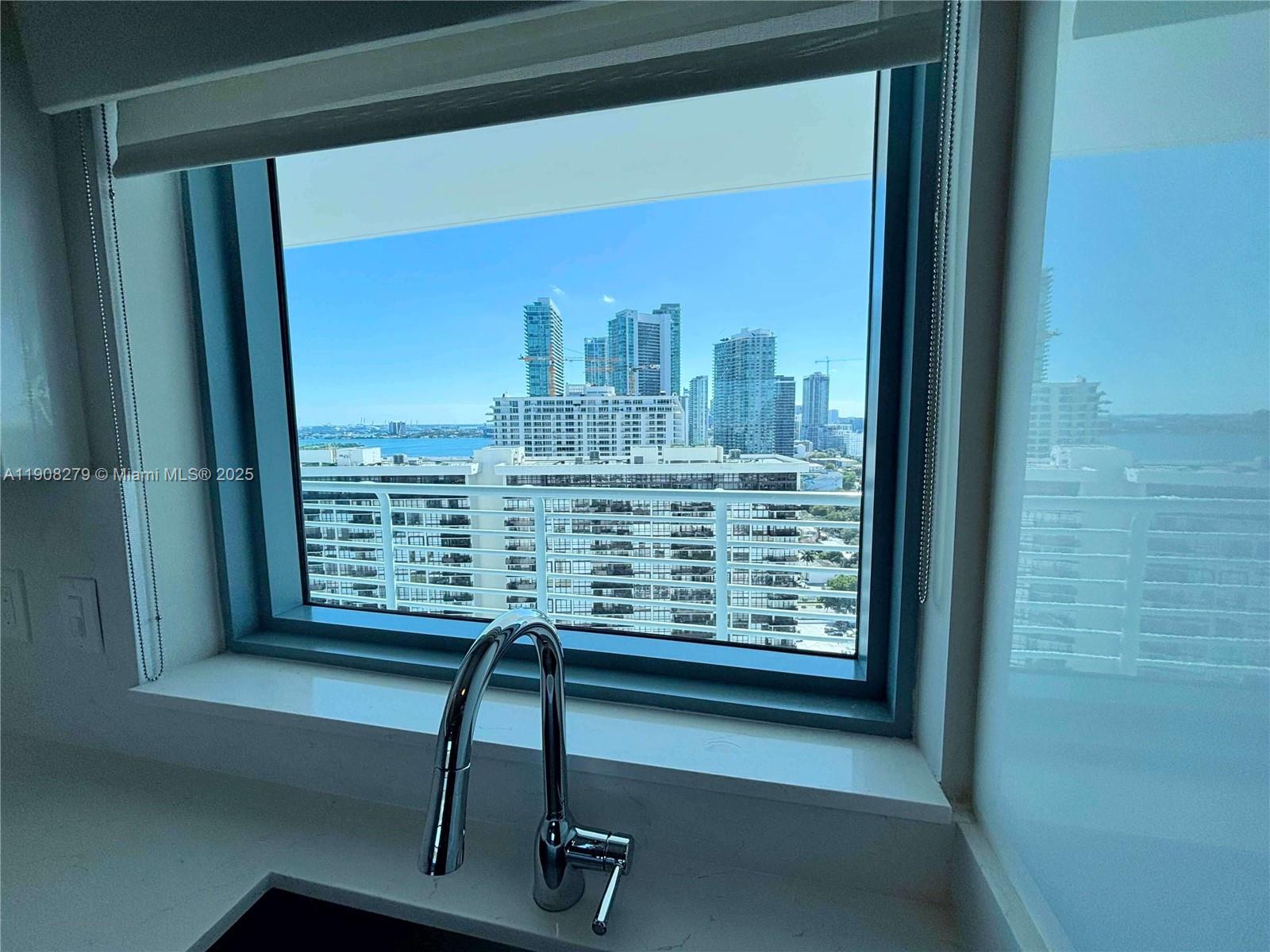 BLUE CONDO - Residential Lease