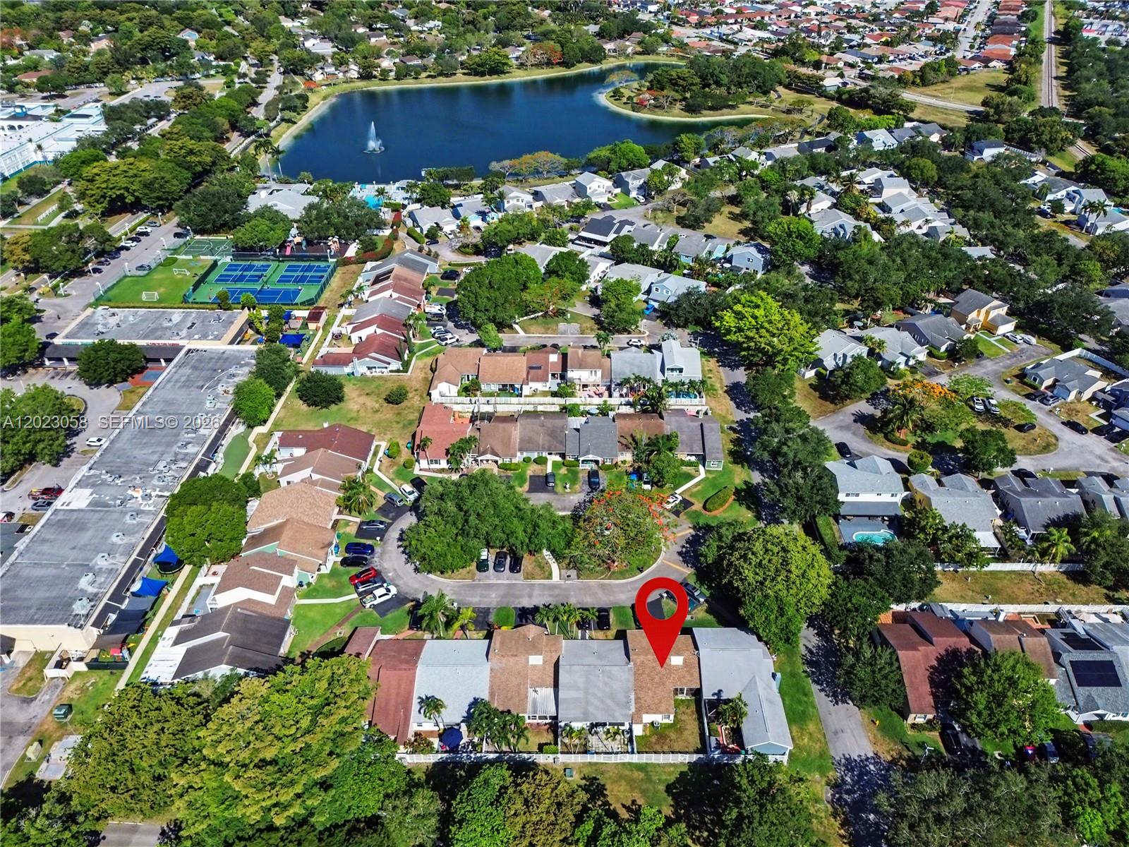 COUNTRY WALK TOWNHOUSES S - Residential