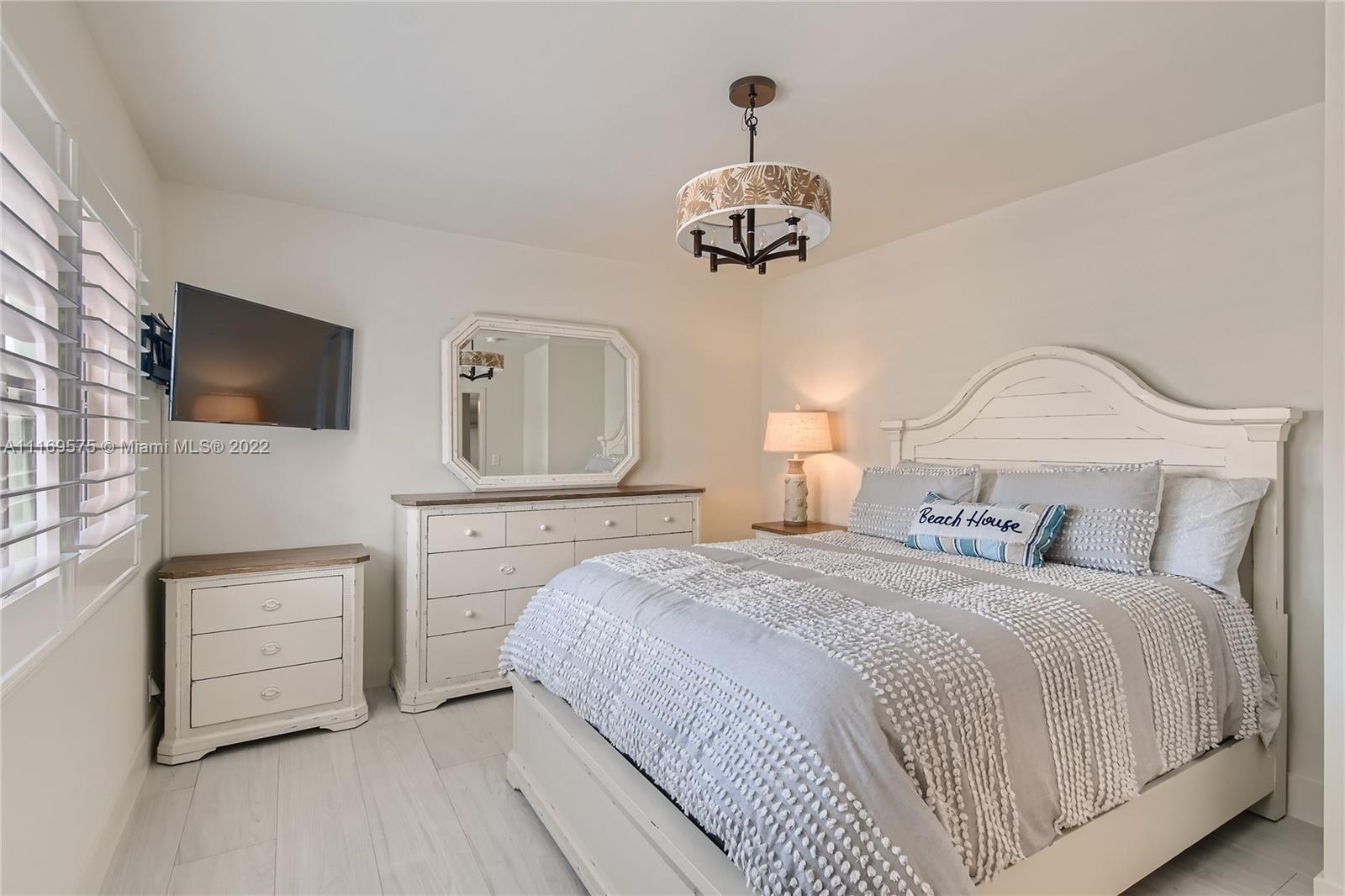 TIFFANY APTS CO-OP - Residential