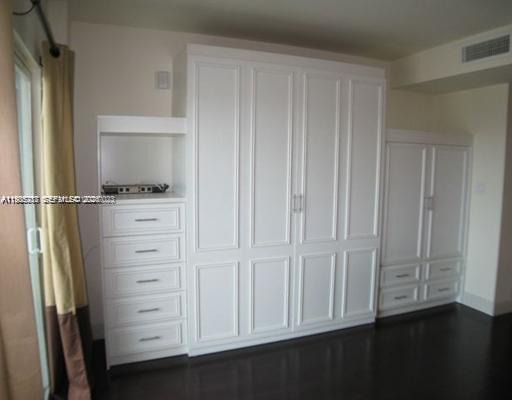 VILLAGGIO IN THE GROVE TO - Residential Lease