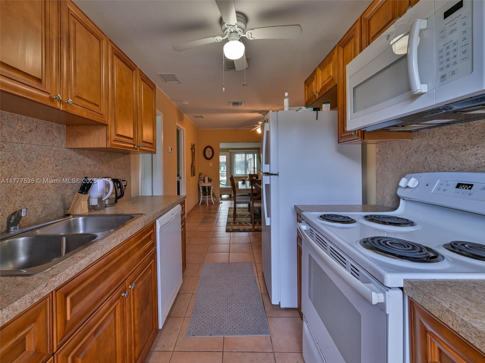 4396 SW 25th Ter