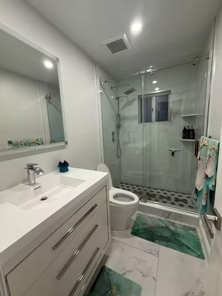 HARBOR SHORES - Residential