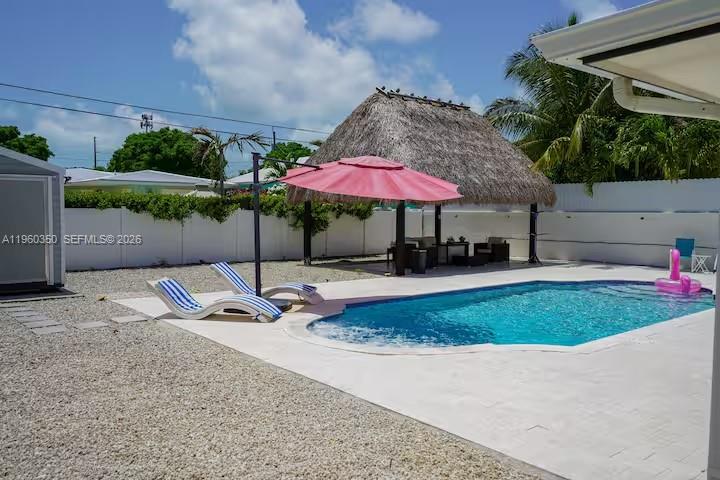 HARBOR SHORES - Residential