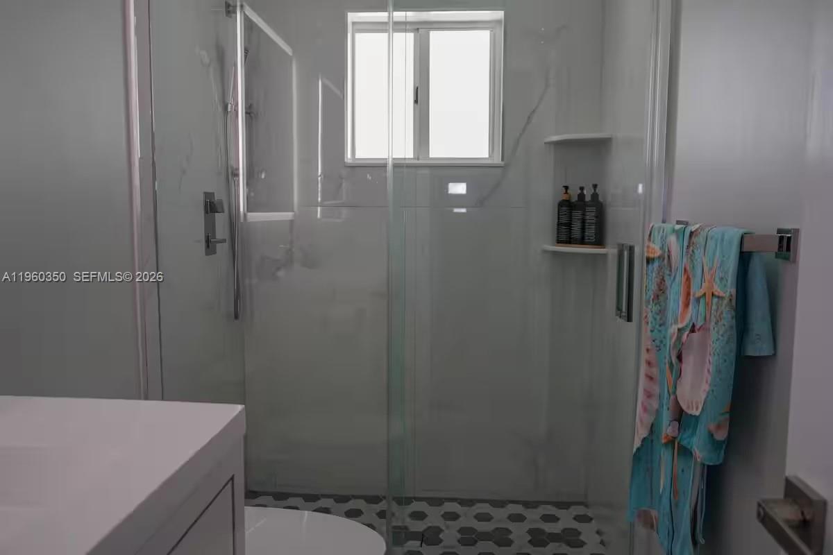 HARBOR SHORES - Residential