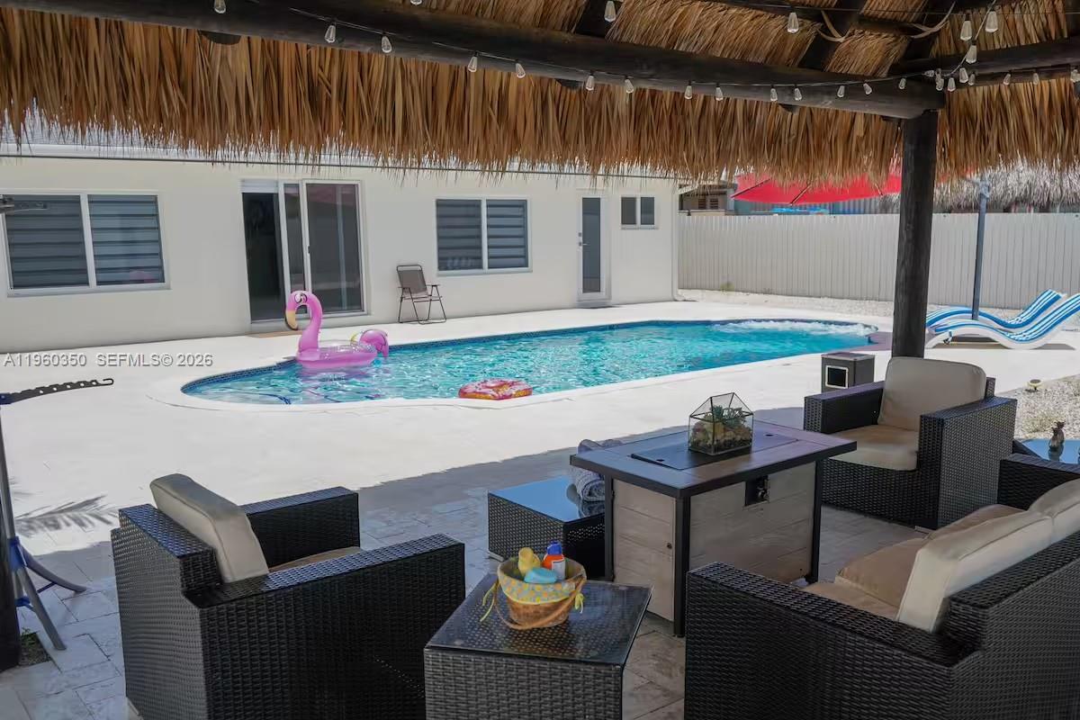 HARBOR SHORES - Residential