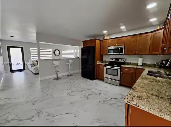 HARBOR SHORES - Residential