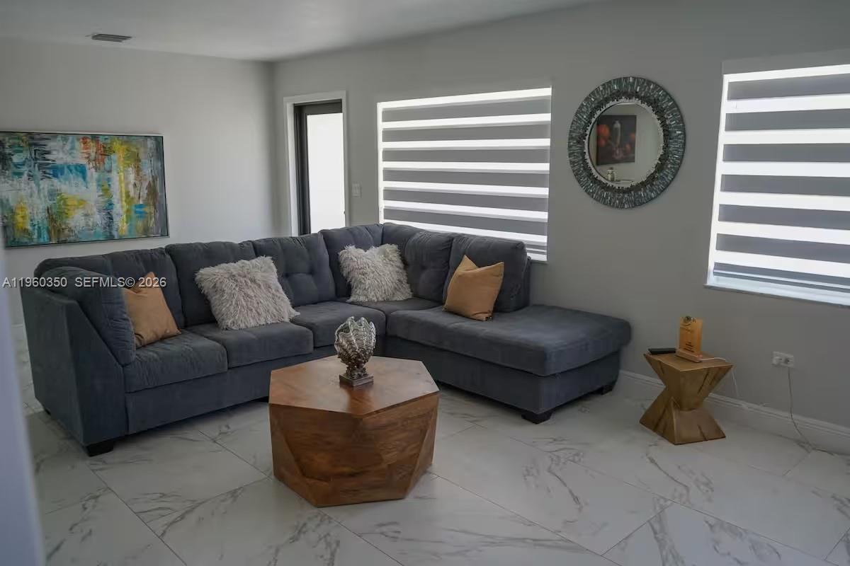 HARBOR SHORES - Residential