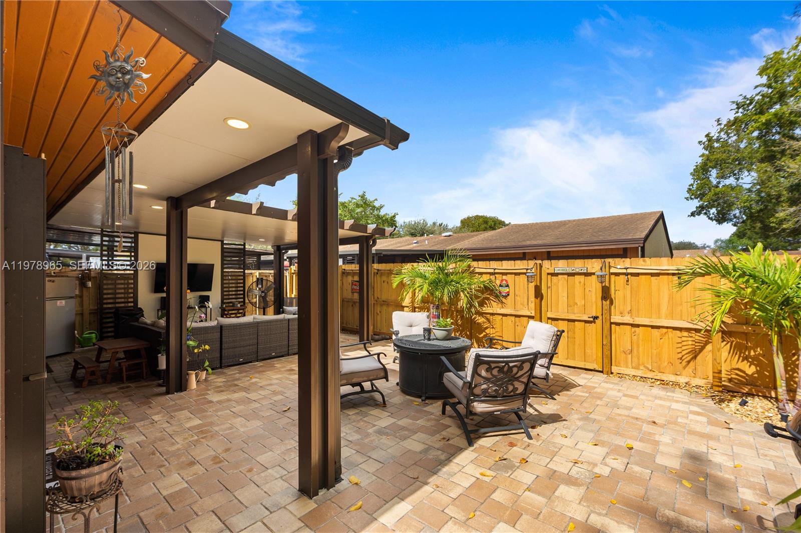 EVERGLADES SUGAR & LAND C - Residential