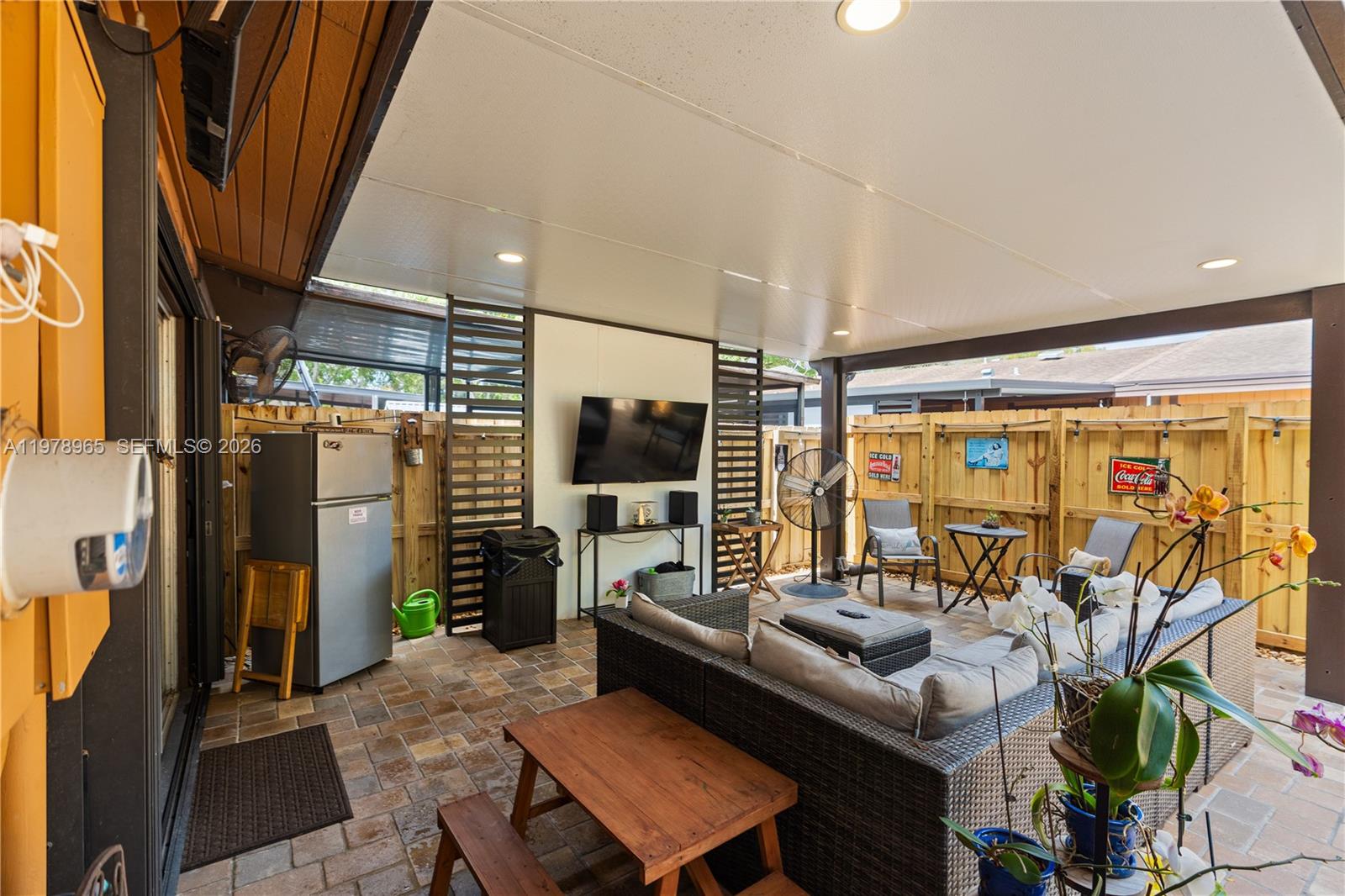 EVERGLADES SUGAR & LAND C - Residential