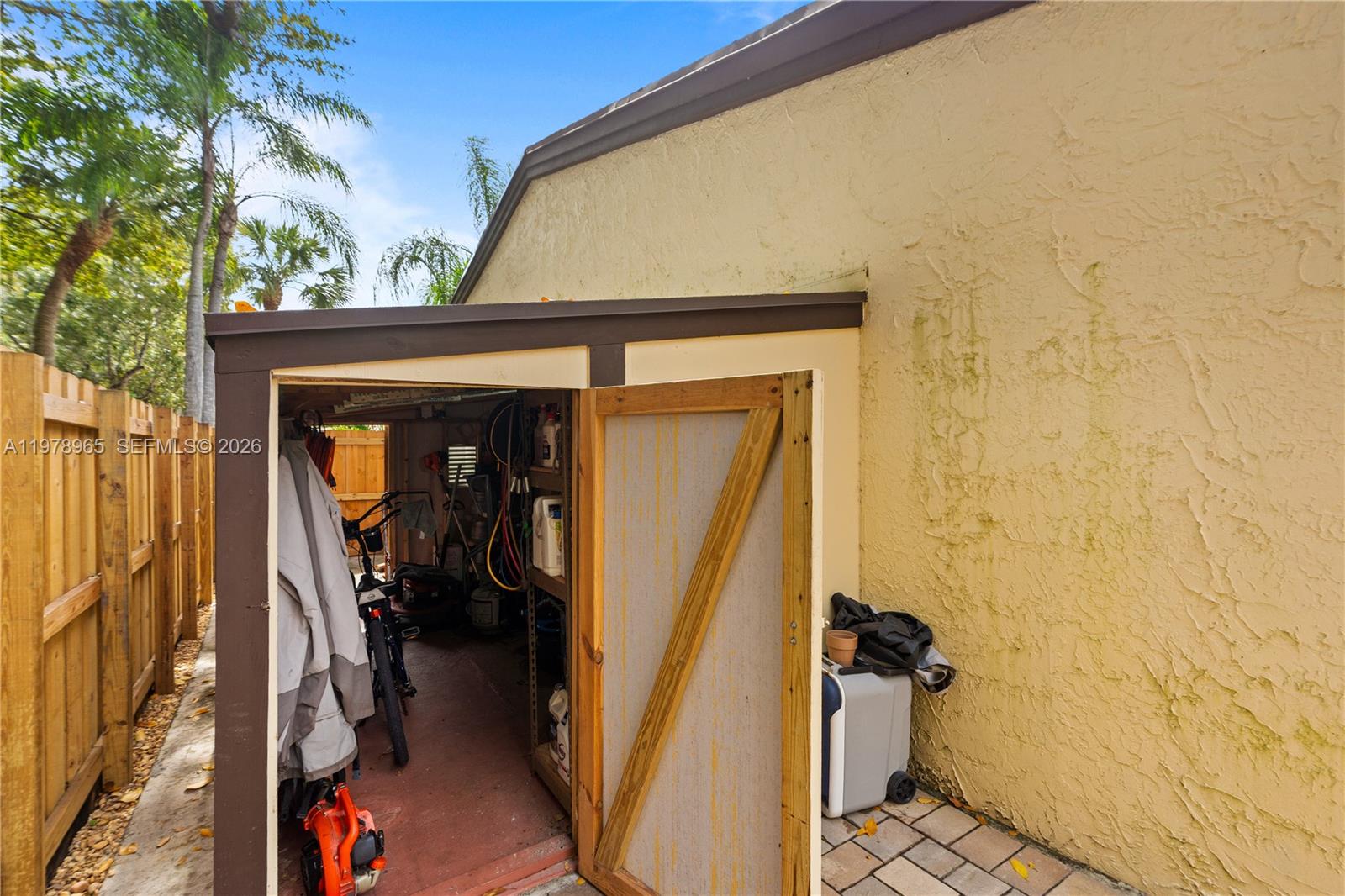 EVERGLADES SUGAR & LAND C - Residential