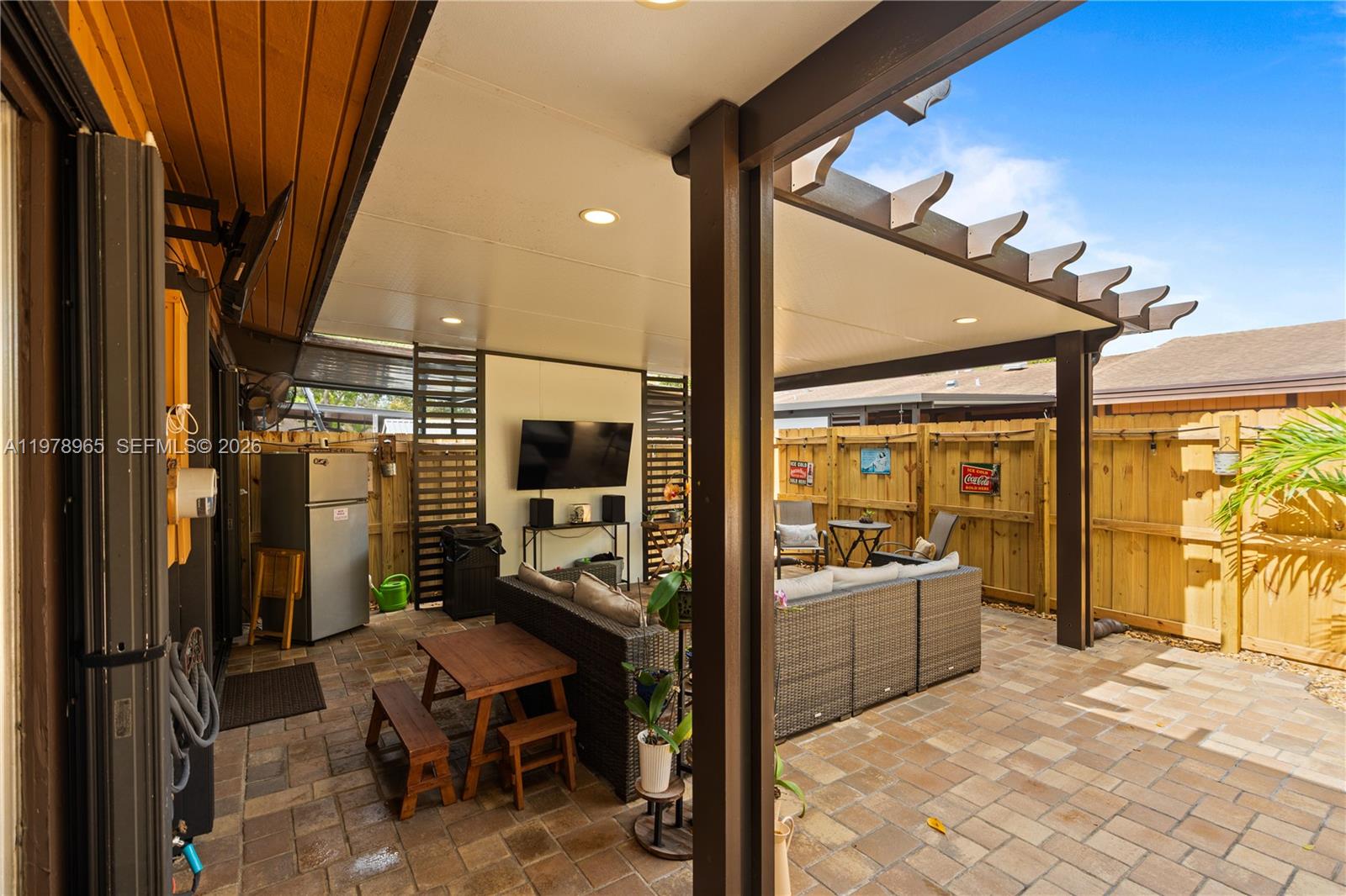 EVERGLADES SUGAR & LAND C - Residential