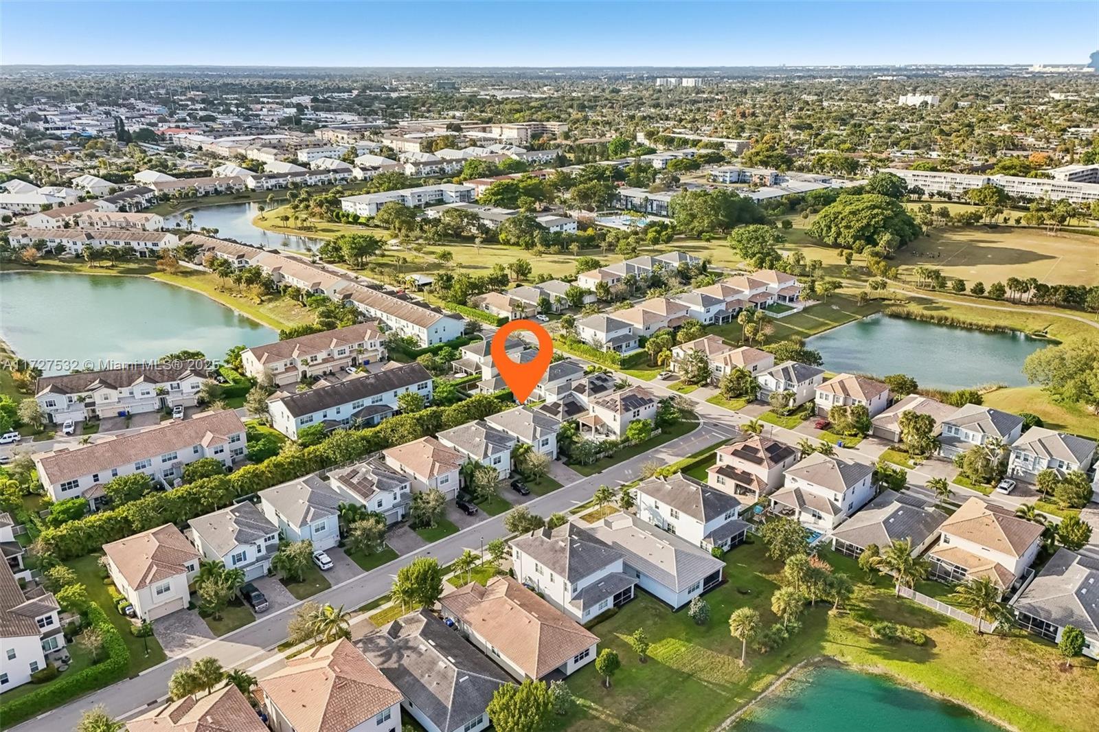 HILLCREST COUNTRY CLUB SO - Residential