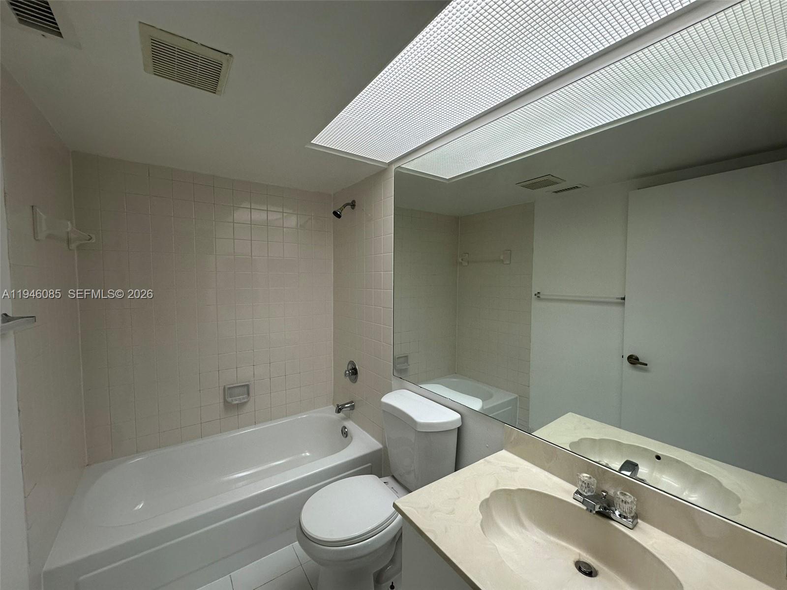 KEYS GATE CONDO NO THREE - Residential Lease