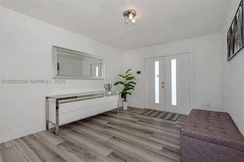 Tiny photo for 20950 NE 25th Ct, Miami, FL 33180 (MLS # A12058334)