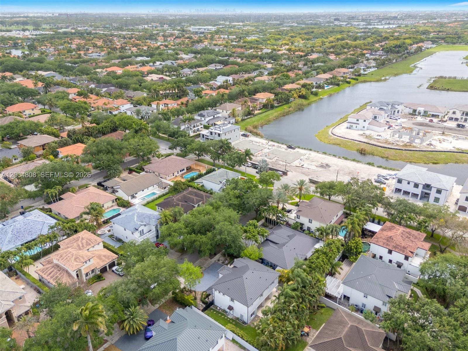 ROYAL LAKES 1ST ADDN - Residential