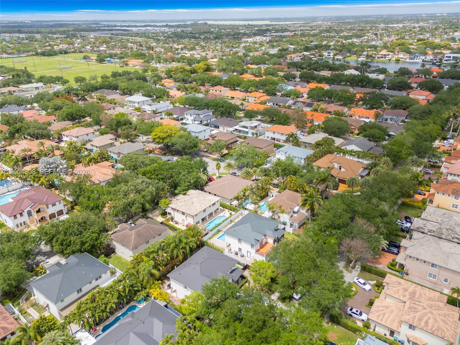 ROYAL LAKES 1ST ADDN - Residential