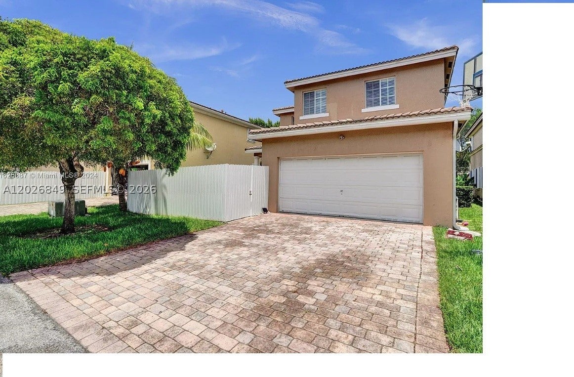 27562 SW 139th Pl, Homestead FL 33032