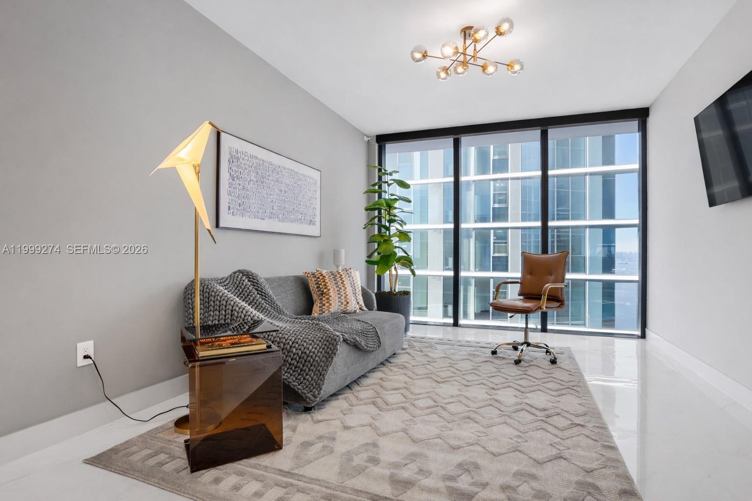 ARIA RESERVE SOUTH TOWER - Residential Lease