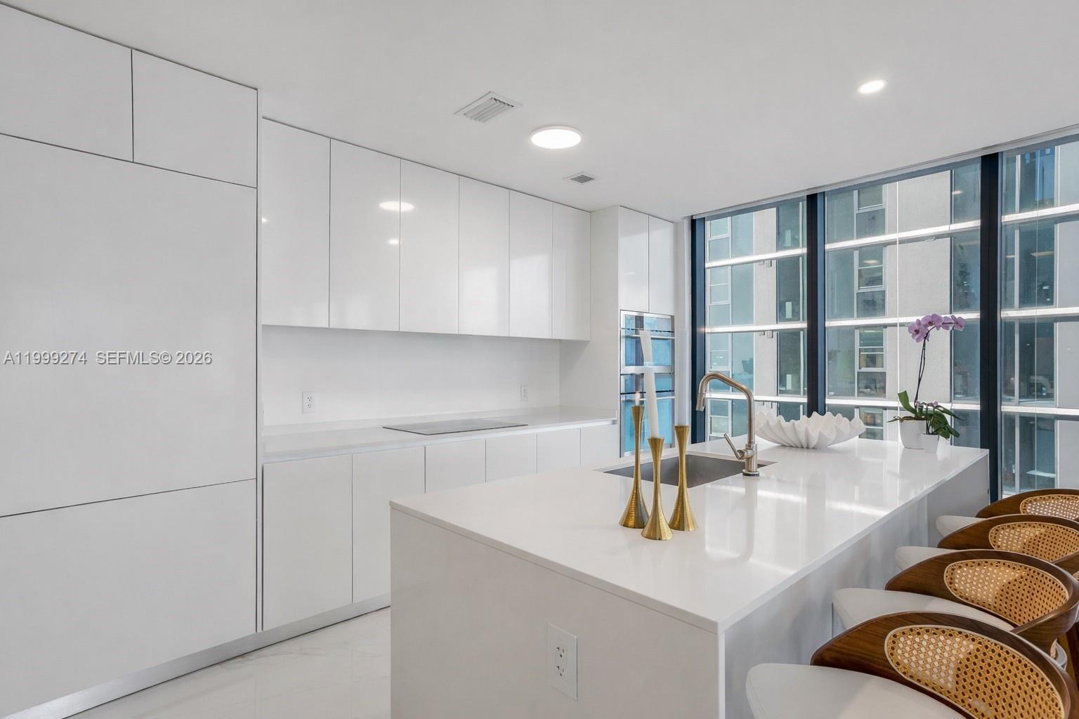 ARIA RESERVE SOUTH TOWER - Residential Lease