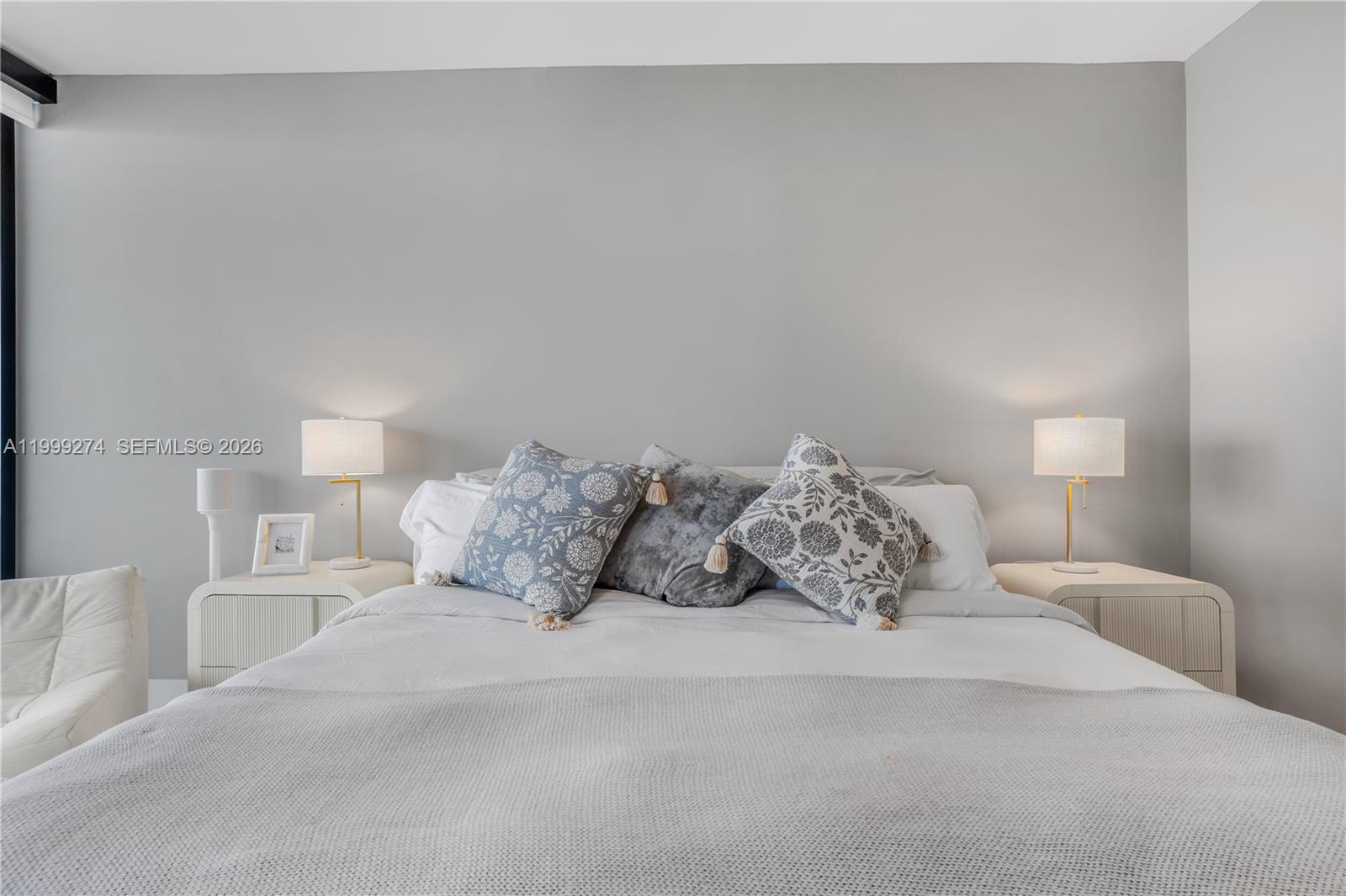 ARIA RESERVE SOUTH TOWER - Residential Lease