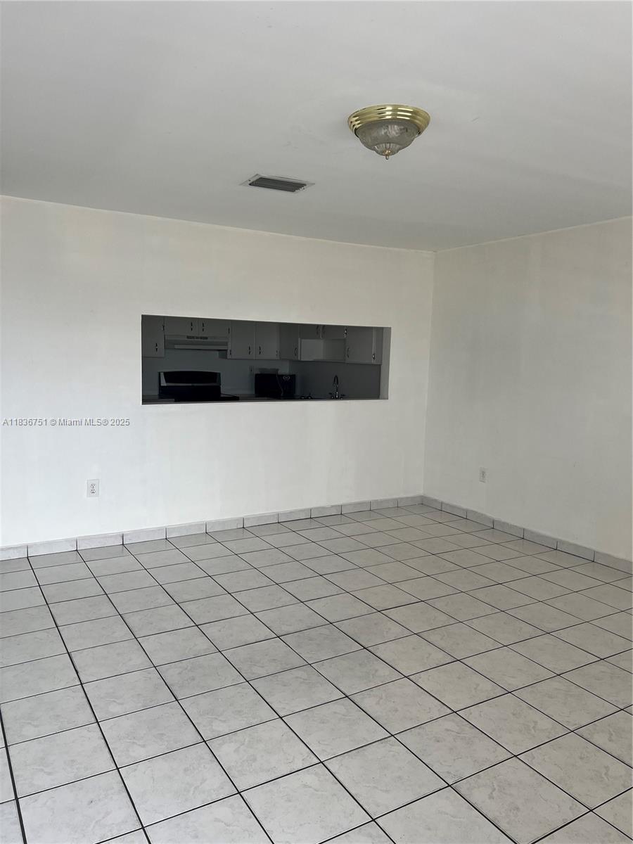 11710 NW South River Dr 302