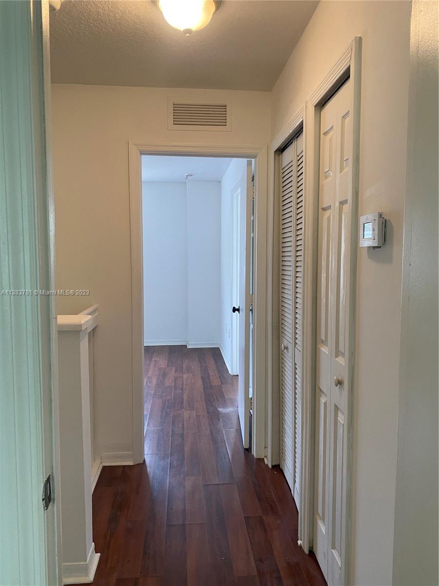 VENETIA GROVE - Residential