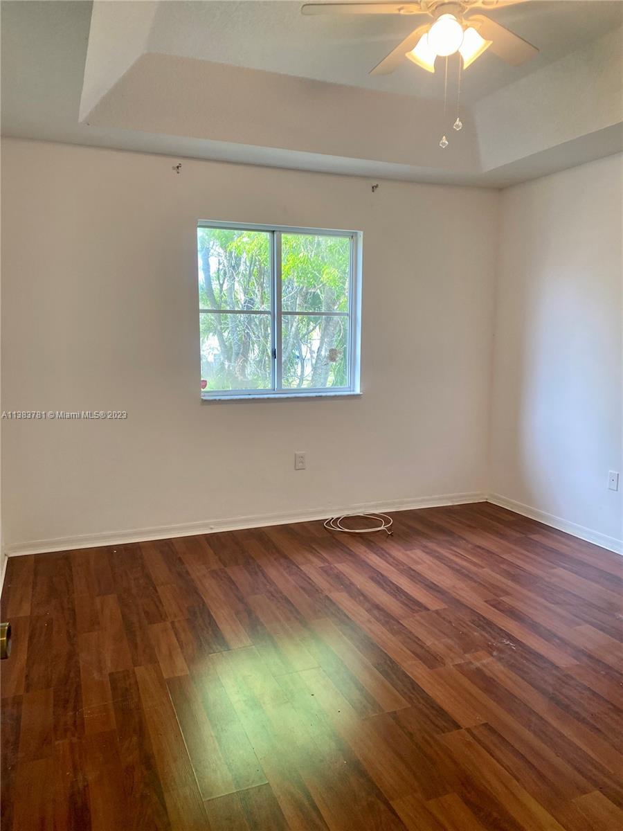 VENETIA GROVE - Residential